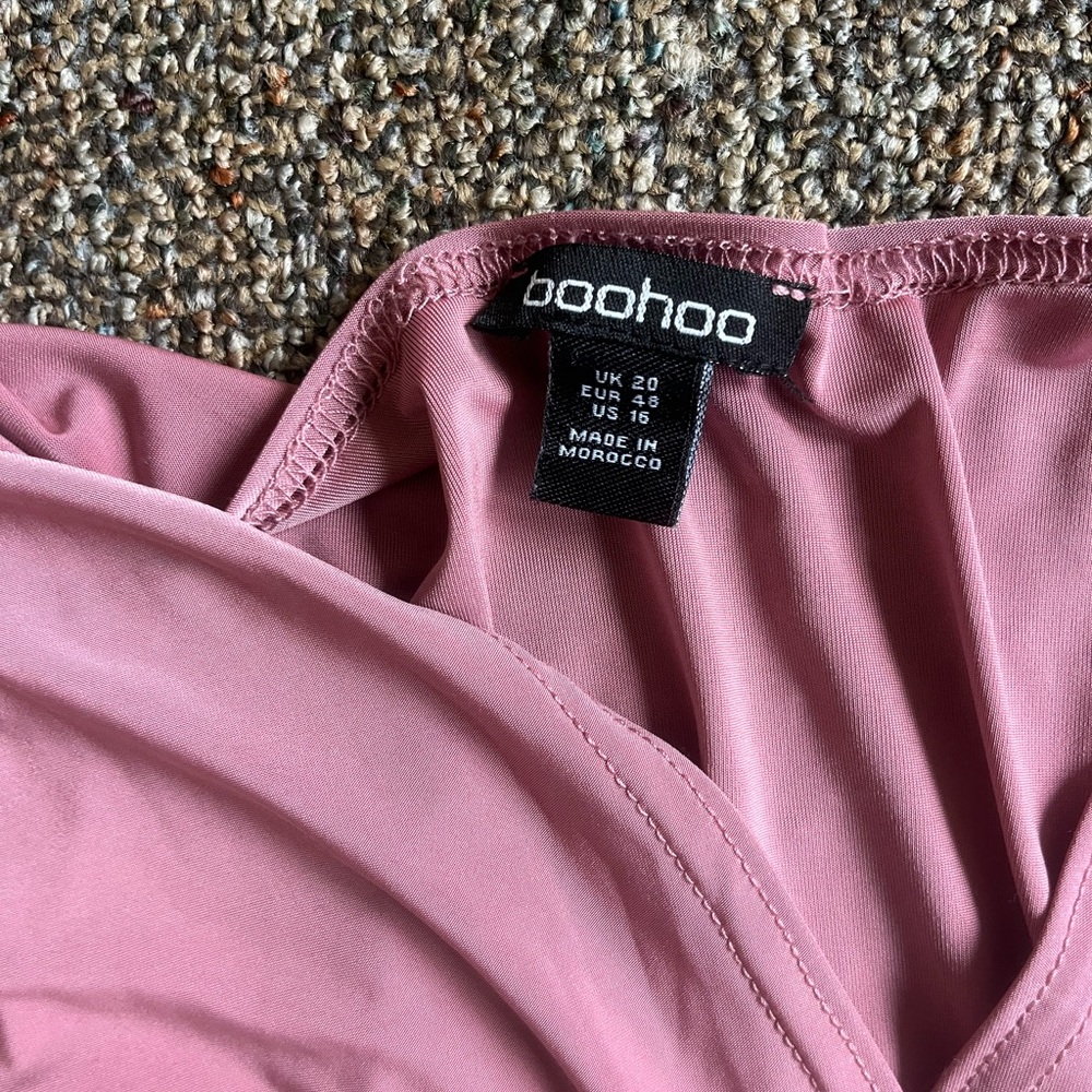 Boohoo Two Piece Pink Dress Set - Picture 2 of 4